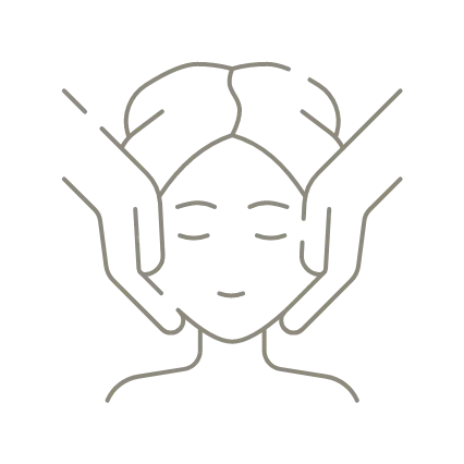 エステを受ける人物の顔のイラスト